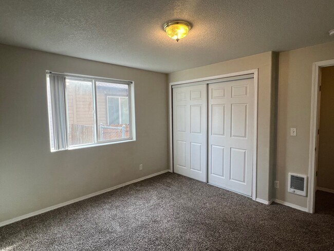 Building Photo - 1041 8th Ave