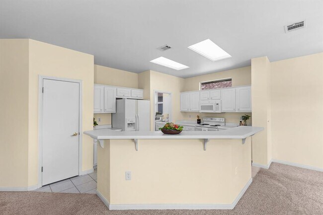 Building Photo - 297 Whispering Wind Dr
