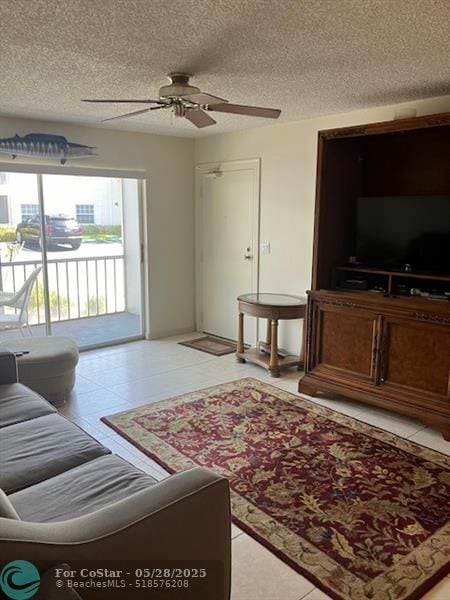 Building Photo - 6243 Bay Club Dr