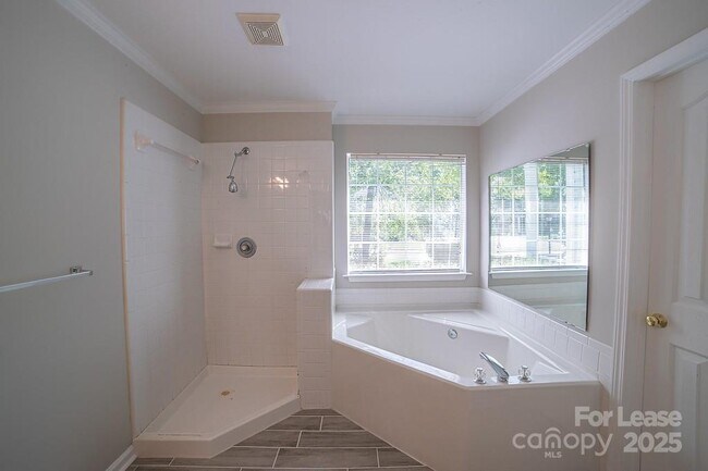 Building Photo - 3503 Brooktree Ln