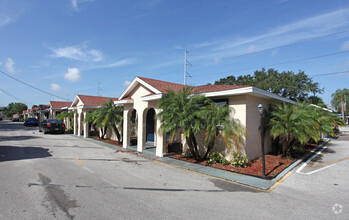 Building Photo - Villas of Legends Field South