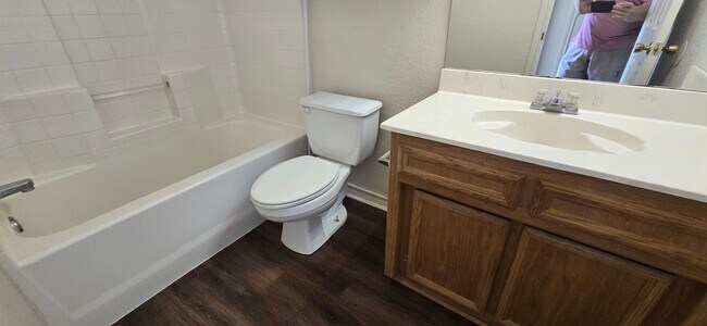 Building Photo - 4505 Hitchrock Dr