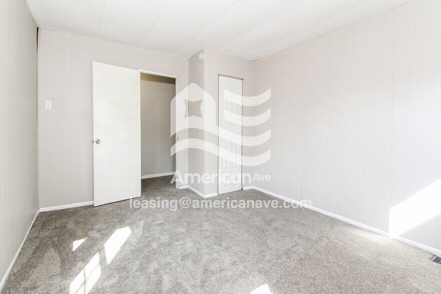 Building Photo - 1407 Maple Ave