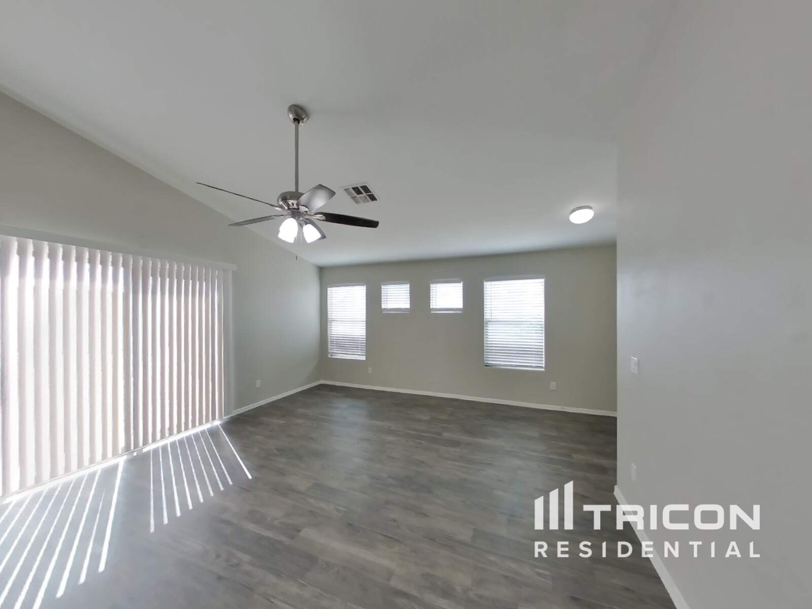 Building Photo - 8053 N 109th Ln