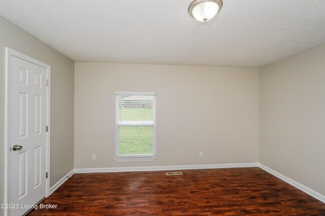 Building Photo - 5600 Windy Willow Dr