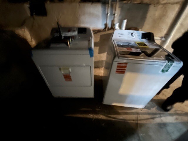 Building Photo - 934 W Garfield Ave