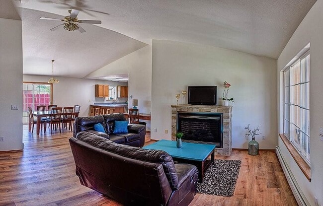 Building Photo - 2559 Janece Dr