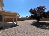 Building Photo - Quaint 3 Bedroom 2.5 Bathroom NW Home In G...