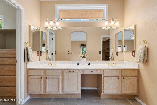 Building Photo - 2780 Whispering Way Cir