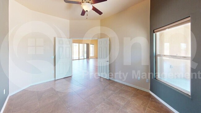 Building Photo - 9398 E Desert Milkweed Ct