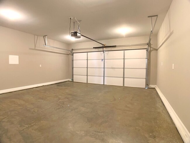 Building Photo - 413 Ayden Ln