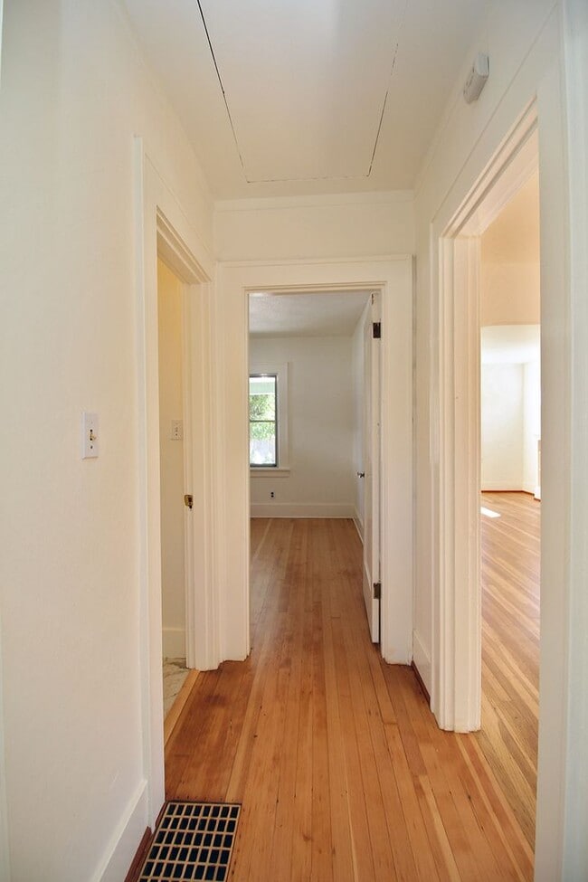 Building Photo - 3705 NE 66th Ave