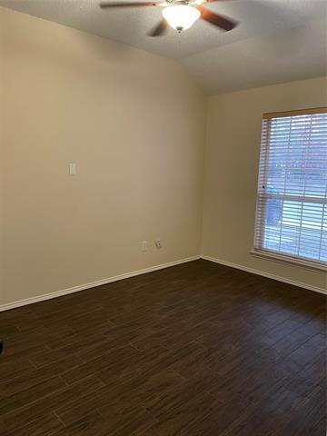 Building Photo - 817 Parkhill Dr