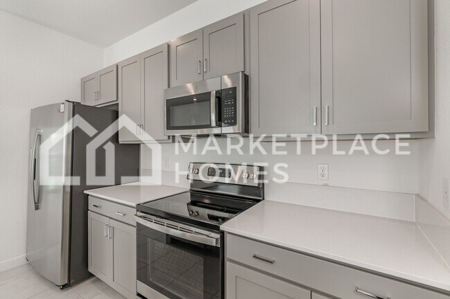 Building Photo - 1215 Preston Ests Cir