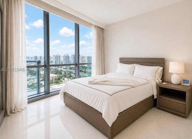 Building Photo - 17121 Collins Ave