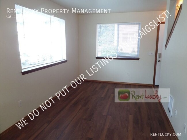 Building Photo - 1512 S Puget Dr