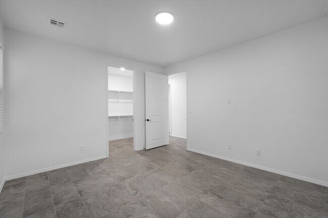 Building Photo - Coming Soon! | Modern | 3Bed/2Bath | Desirable Rio Rancho | Pets Welcome