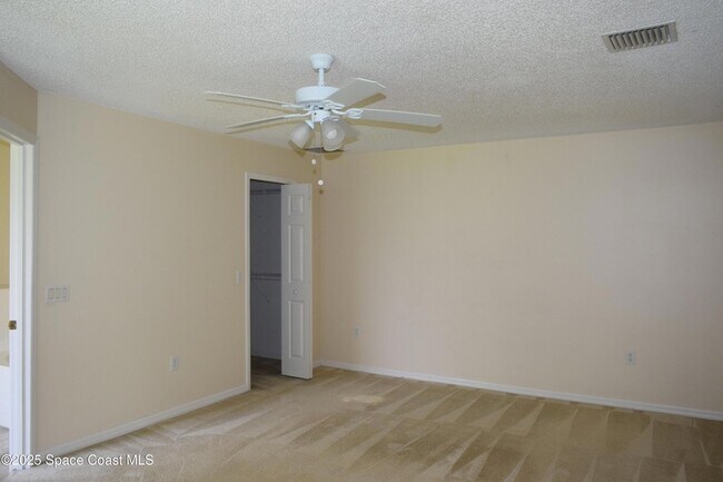 Building Photo - 142 Brescia St NE