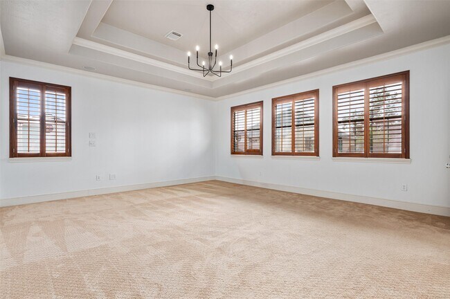 Building Photo - 4523 Maple St