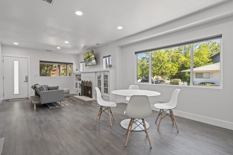 Dining area - 1633 35th St