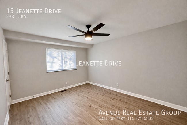 Building Photo - 15 Jeanette Dr