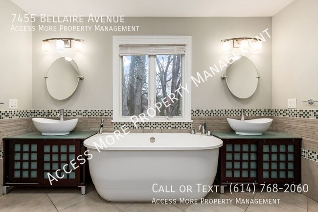 Building Photo - 7455 Bellaire Ave