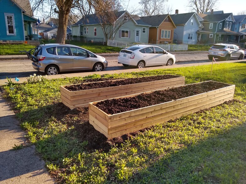 Front yard raised beds - 1131 Lexington Ave