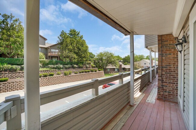 Building Photo - COMING SOON!! Spacious 2-Bedroom, 2-Bath C...
