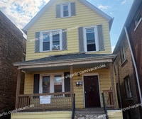 Building Photo - 4856 Magoun Ave