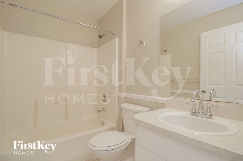 Building Photo - 2606 Palmer Ave SE