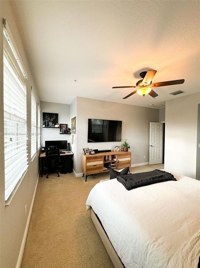 Building Photo - 1006 SW 147th Ave