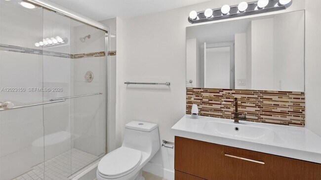 Building Photo - 20335 W Country Club Dr