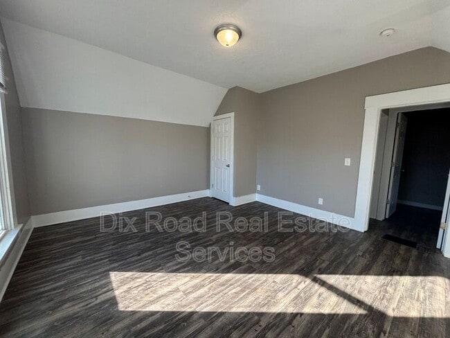 Building Photo - 107 North Second Street