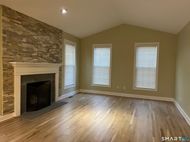 Building Photo - 22 Alcott Way