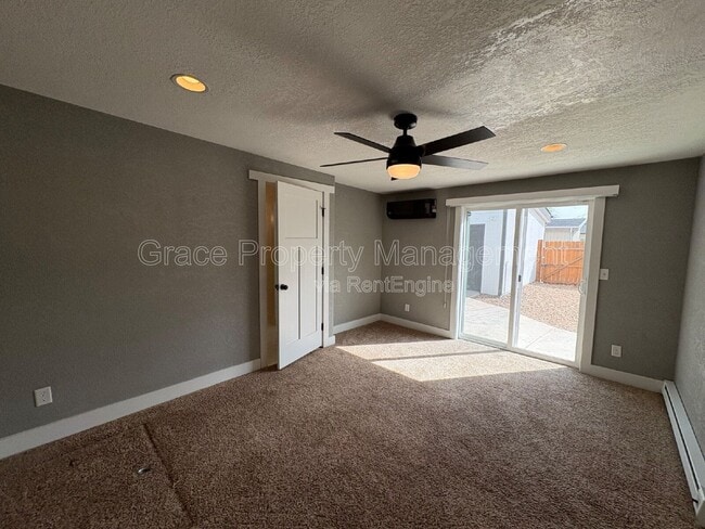 Building Photo - 2900 Pontiac St