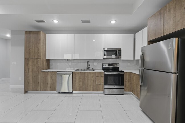 Building Photo - 2919 65th St W