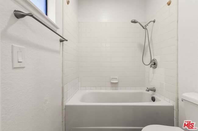 Building Photo - 6501 Bradley Pl