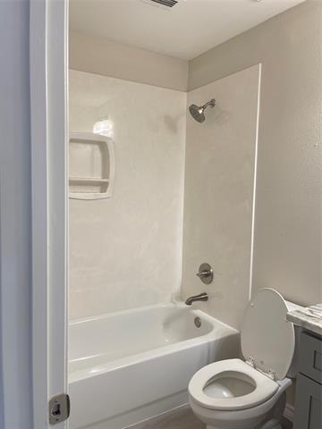 Building Photo - 9517 Thorncliff Dr