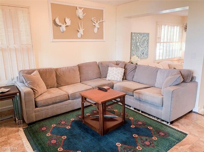 Building Photo - 3 br, 2.5 bath Townhome - 6728 Boca Pines Trl