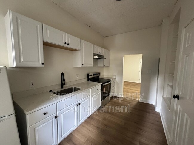 Building Photo - 40 N Conococheague St