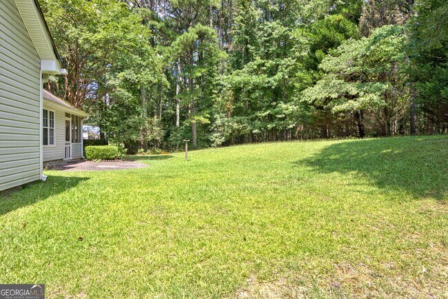 Building Photo - 45 Paces Landing Dr