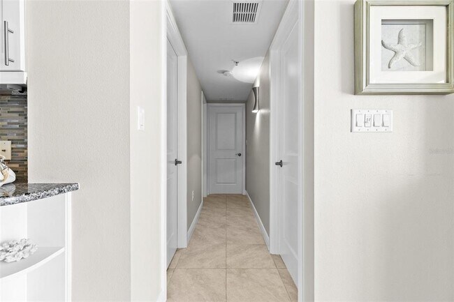 Building Photo - 223 Island Way