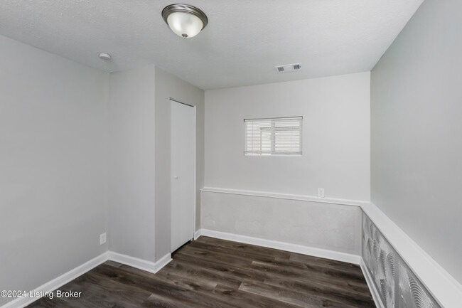 Building Photo - 1419 Knight Rd