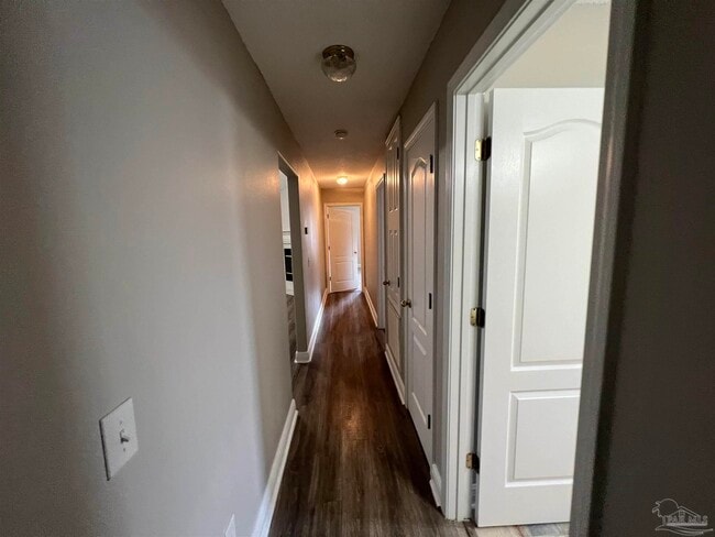 Building Photo - 7230 Annandale Dr