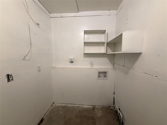 Building Photo - 2308 Alta Vista Ave