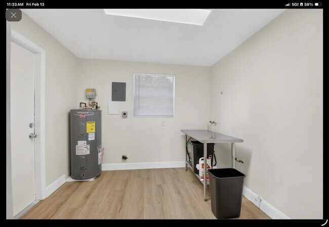 Building Photo - 5844 Western Way