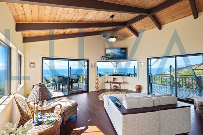 Building Photo - 3Bd 2Ba Furnished Home:  Pet Friendly with Fantastic Ocean Views!