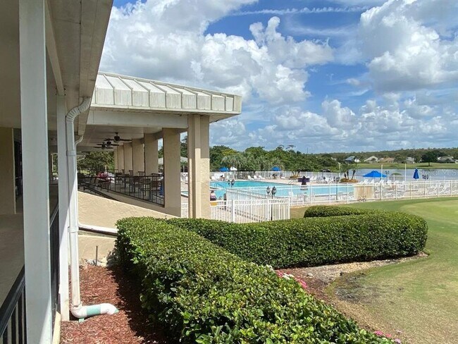 Building Photo - 3990 Atrium Dr