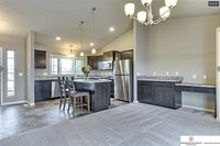 Building Photo - 3 Bedroom / 3 Bathroom Tri-Level Home!