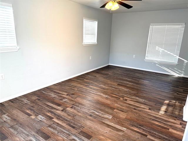 Building Photo - 1826 N Woods St